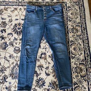 AW Super Hi-Rise Jegging size 14, button front